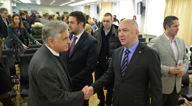 Ускоро заједничка компанија са Кином